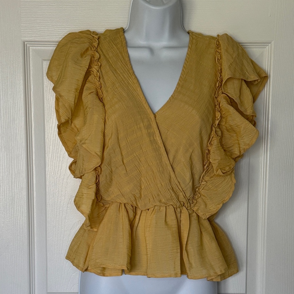 Umgee Ruffled V-Neck Mustard Top size S